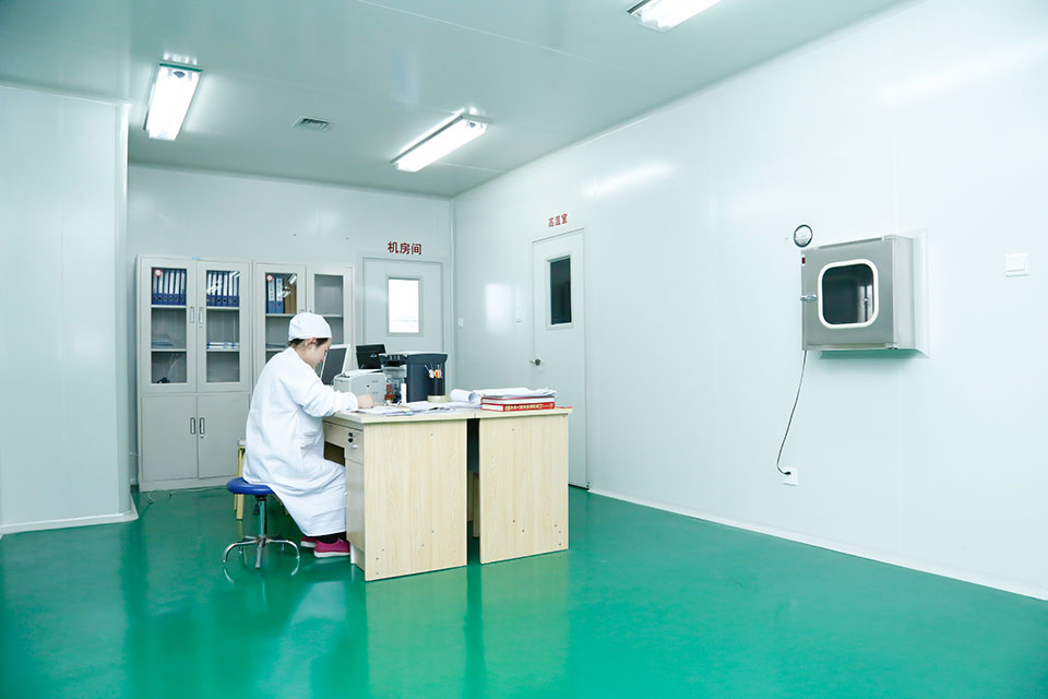 2024年8月12日山東省藥品監(jiān)督管理局藥品生產(chǎn)監(jiān)督管理處及山東省藥品監(jiān)督管理局區(qū)域檢查第二分局的領導及專家來我公司進行座談、調研